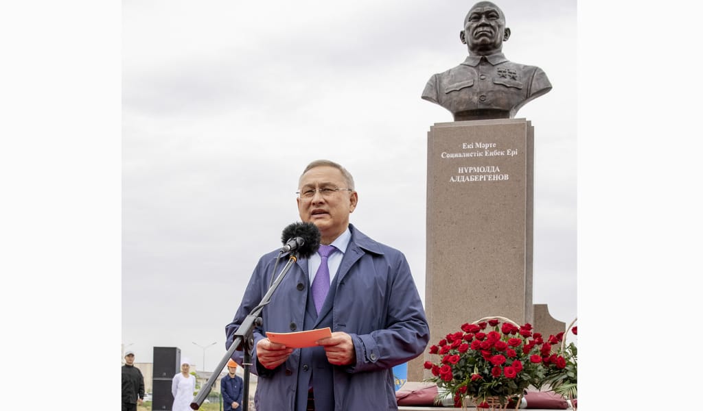 ТУҒАН ЕЛІ АЛЫБЫН АРДАҚТАДЫ