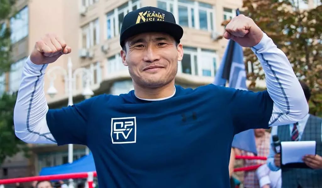Кәсіпқой боксшы Қанат Ислам Тоқаевтан көмек сұрады
