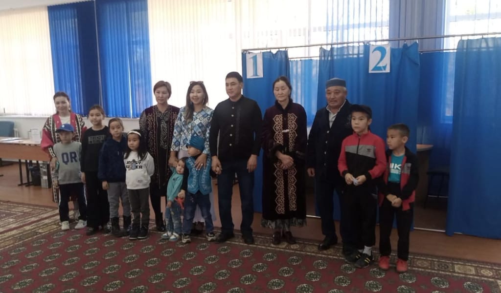 Сайлауға мерекелік көңіл күй сыйлады