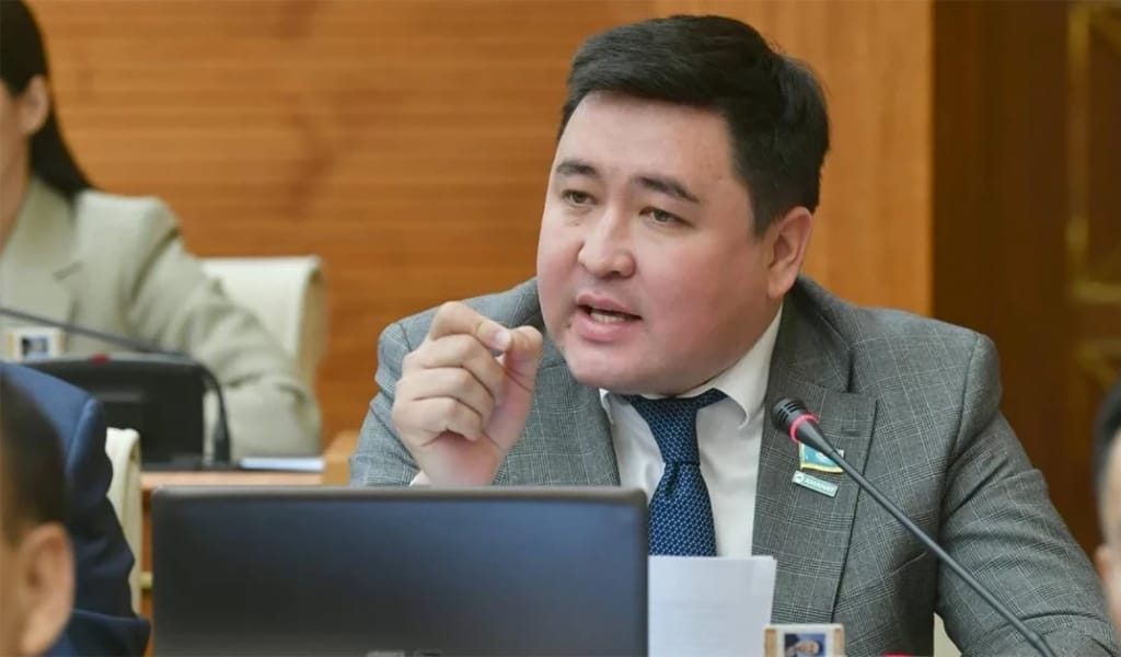 Халық кедейліктің құзына құлап жатқанда, спортқа 775 миллион доллар бөлу сау адамның ақылына сыя ма? – депутат