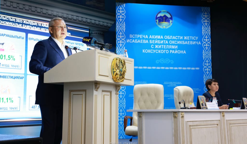 Бейбіт Исабаев Көксу ауданының тұрғындарымен кездесті