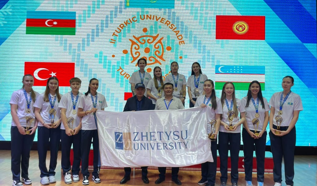 Волейболшы қыздар ерледі