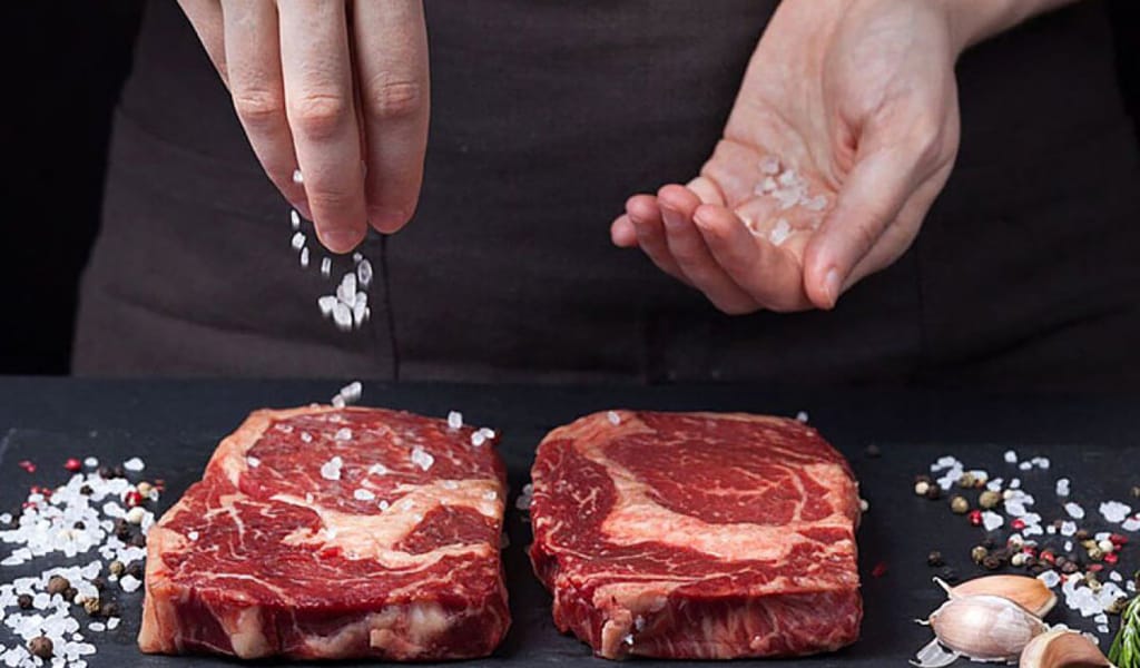 Жүрек ауруларын көбейтеді: ​​​​​​​Мамандар соғымды тұздамауға кеңес берді