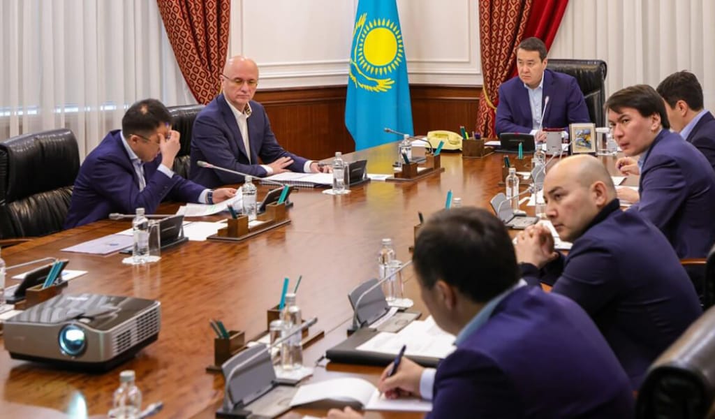 Әлихан Смайылов теміржол жүк тасымалындағы кедергілерді жоюды тапсырды