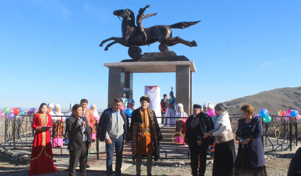 ТАУ БӨКТЕРІНДЕГІ ТҰЛПАР МҮСІНІ