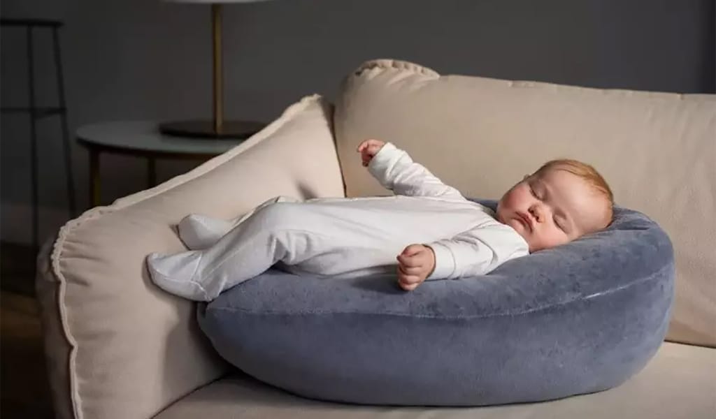 Дәрігер бала неліктен жастықсыз ұйықтағаны дұрыс екенін түсіндірді