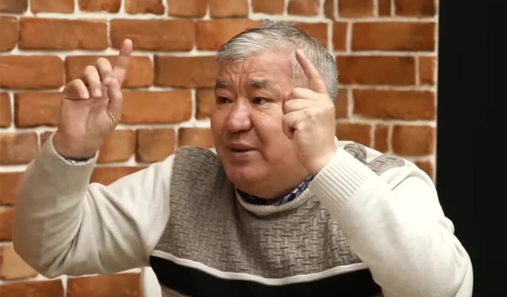 "3 байға шығып, жұртқа ақыл айтады". Қалдыбек Құрманәлі психологтардың жүйкесін тексеру керек дейді