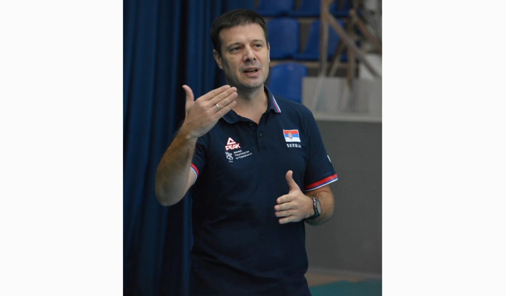 ТИТУЛДЫ БАПКЕР ЖАТТЫҚТЫРАДЫ