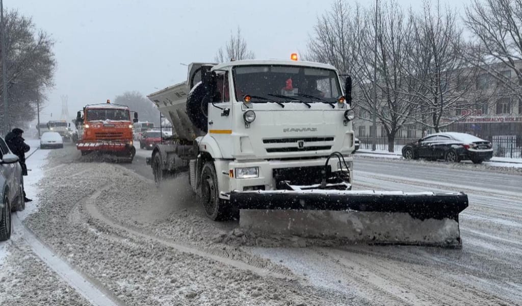 Талдықорғанда қарды күшейтілген режимде тазалауда