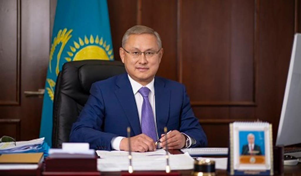 Жетісу облысының әкімі Бейбіт Исабаев Тәуелсіздік күнімен құттықтады