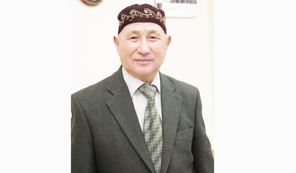 Қағілез қаламгер