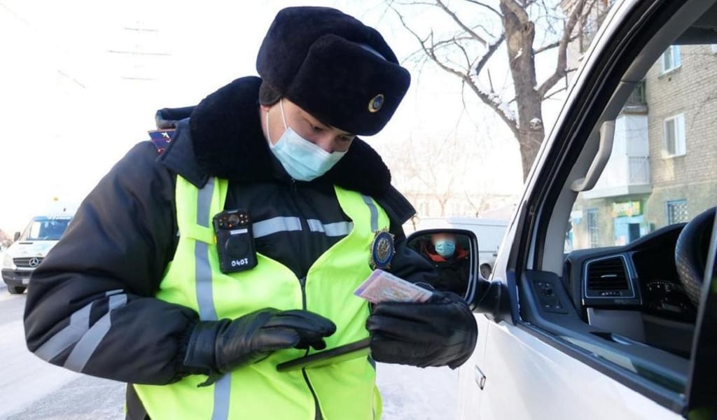 Полиция қызметкерлерін суретке және видеоға түсіруге бола ма? Заңгер жауабы