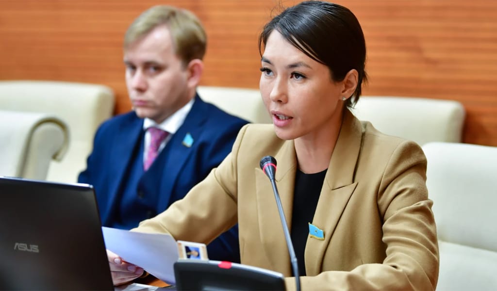 Мәжілістің бір депутатының өкілеттігі тоқтайтын болды