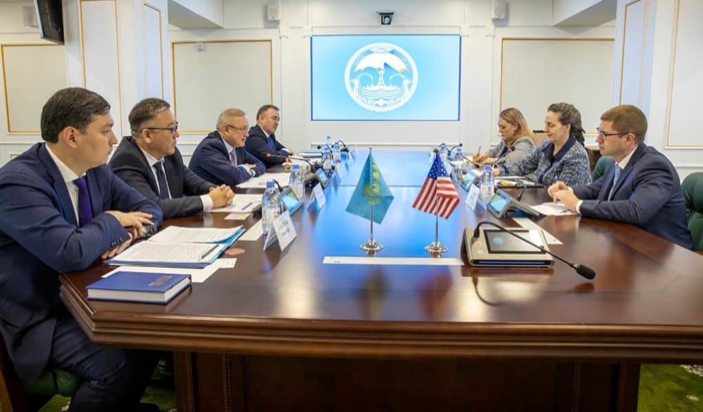 Бейбіт Исабаев АҚШ-тың Бас консулымен кездестіс