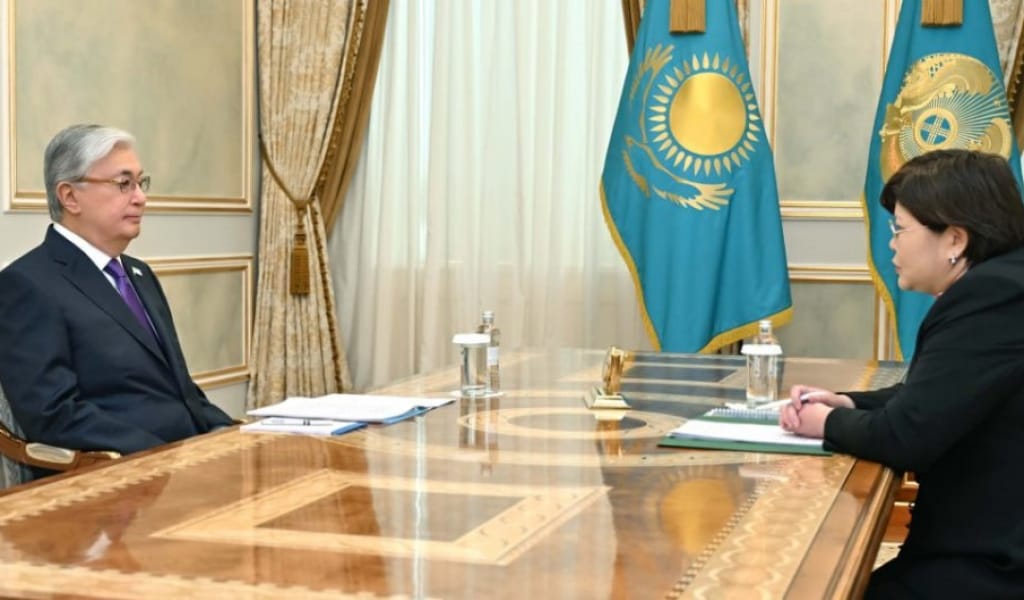 Мемлекет басшысы Конституциялық Сот төрағасы Эльвира Азимованы қабылдады