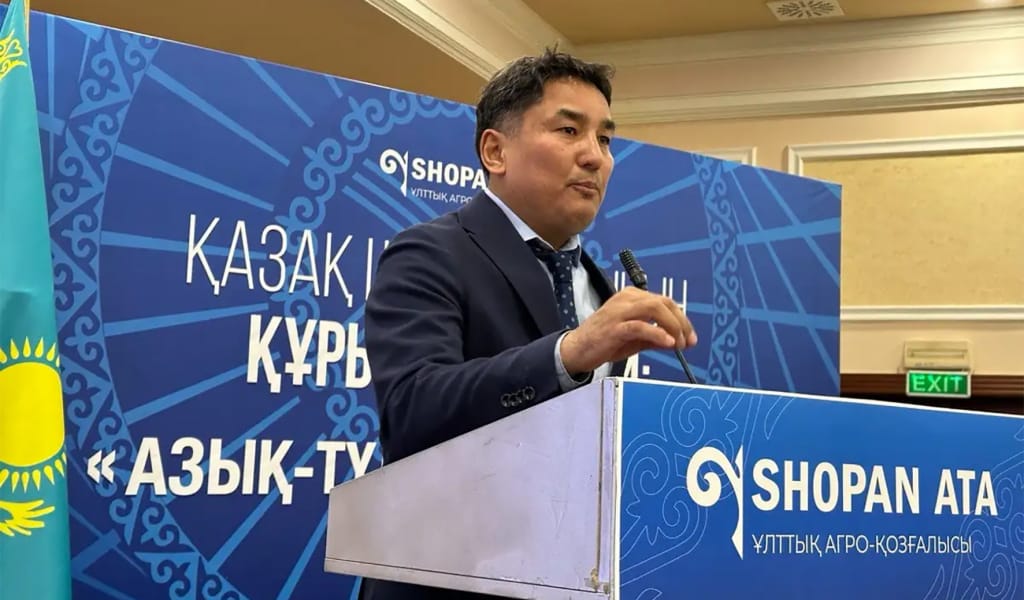 Қазақ шаруаларының құрылтайы өтіп жатыр