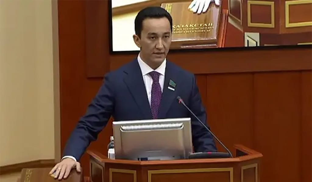 Парламент Мәжілісіне жаңа депутат келді