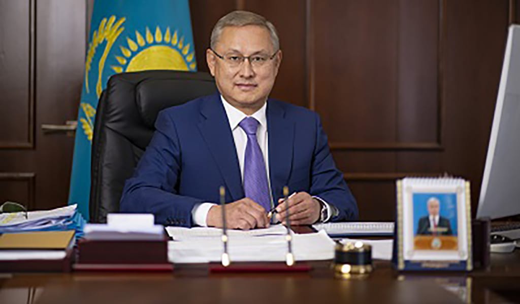 Бейбіт Исабаевтың Халықаралық әйелдер күнімен құттықтауы