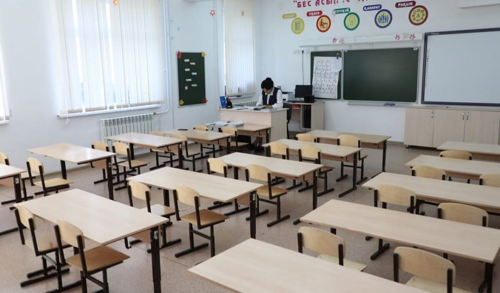 Мектептегі психолог мамандардың жалақысын көтеру керек &ndash; депутат