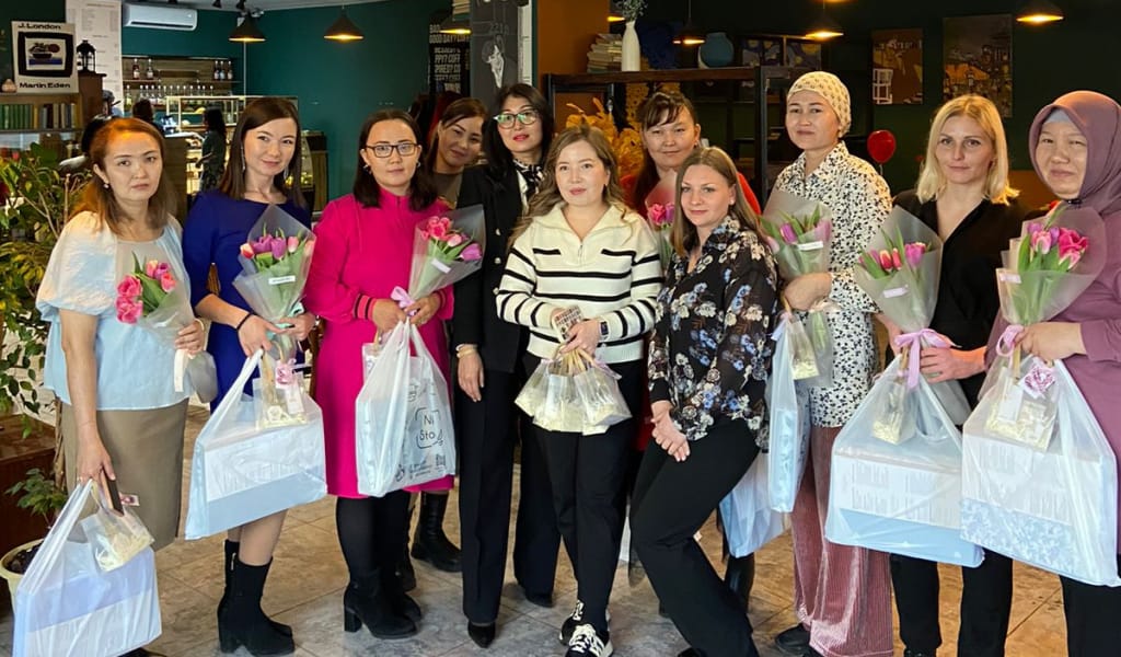  Ерекше балалардың аналарын құттттықтады