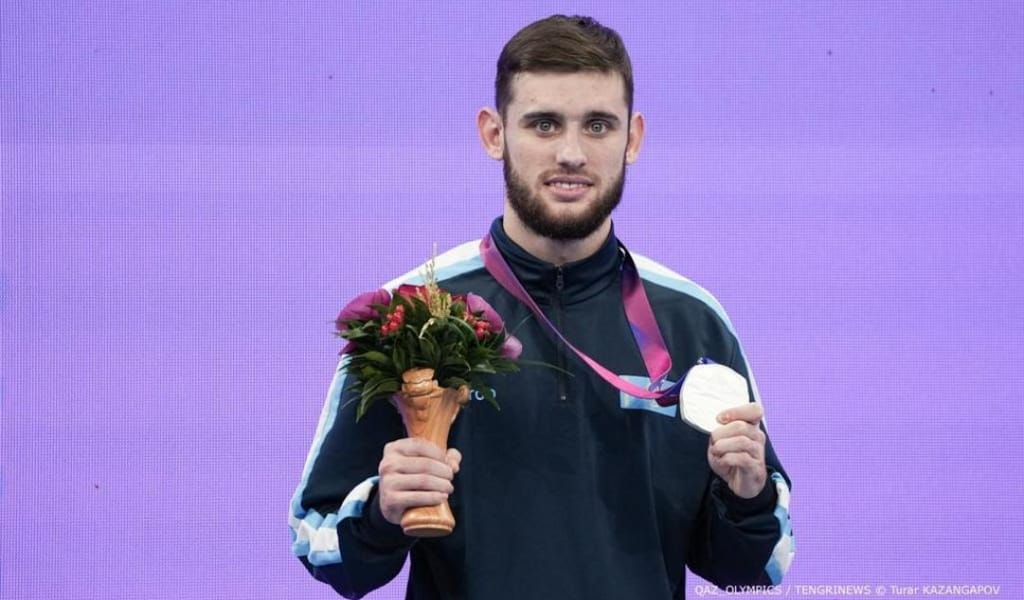 БАТУТТЫҚ ГИМНАСТИКАДАН ПАРИЖ ОЛИМПИАДАСЫНЫҢ ЖҮЛДЕСІНЕ ТАЛАСАМЫЗ