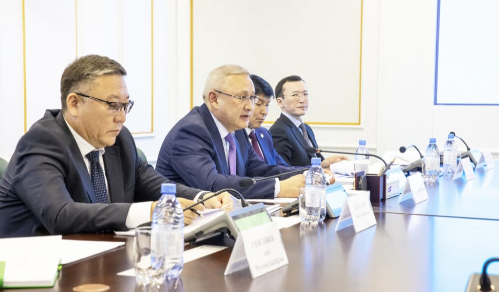 ЗАМАНАУИ ӘУЕЖАЙ САЛЫНАДЫ