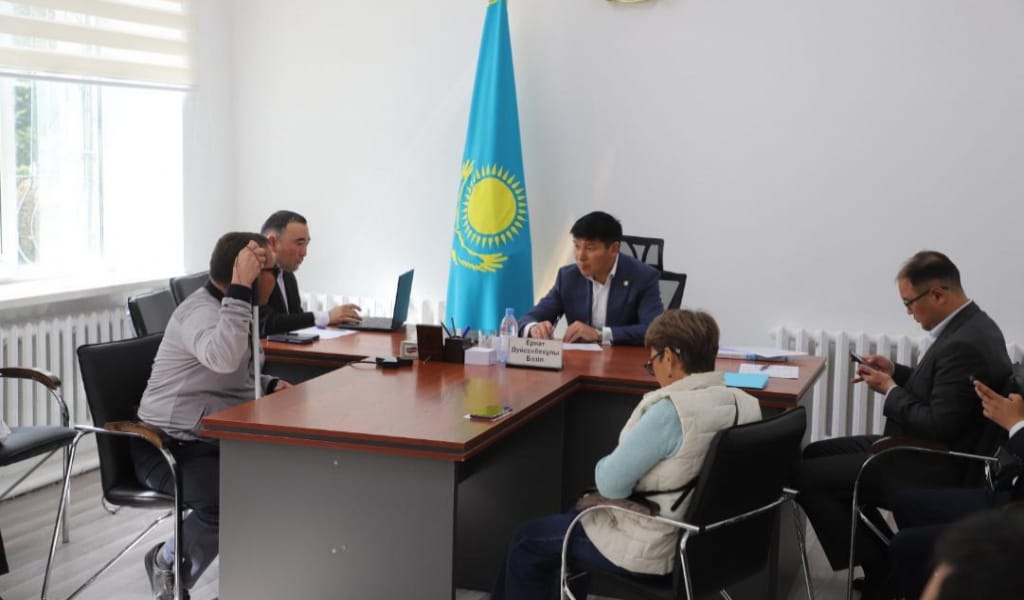 ҚАЛА ӘКІМІ АЗАМАТТАРДЫ ЖЕКЕ МӘСЕЛЕСІ БОЙЫНША ҚАБЫЛДАДЫ