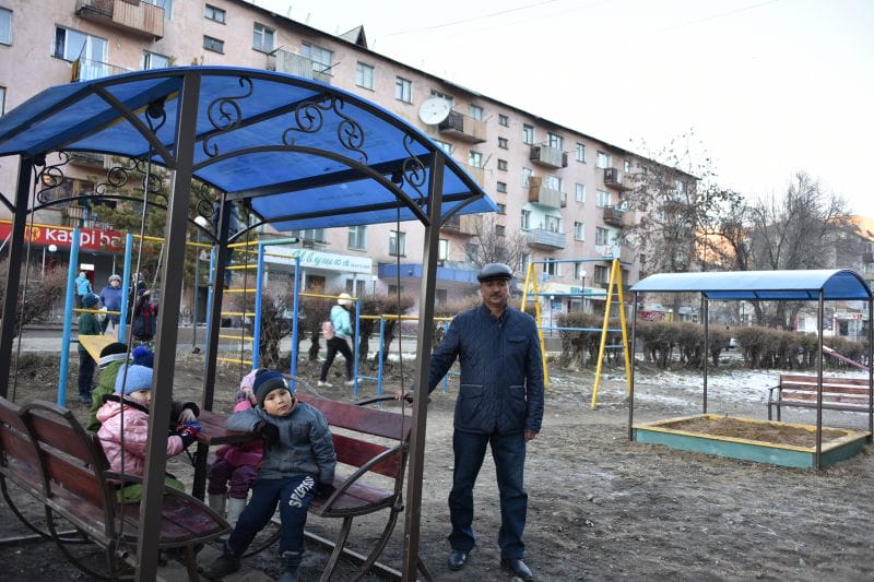 Балалар алаңқайын тегін салды