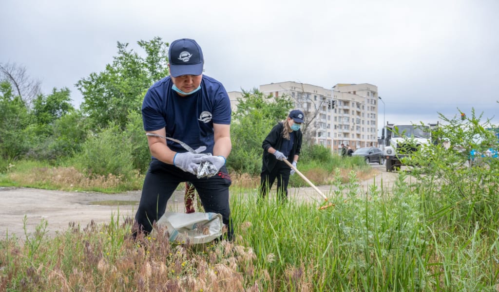 ЖЕТІСУДА БАЛАЛАР КҮНІ ҚАРСАҢЫНДА ТАЗАЛЫҚ АКЦИЯСЫ ҰЙЫМДАСТЫРЫЛДЫ