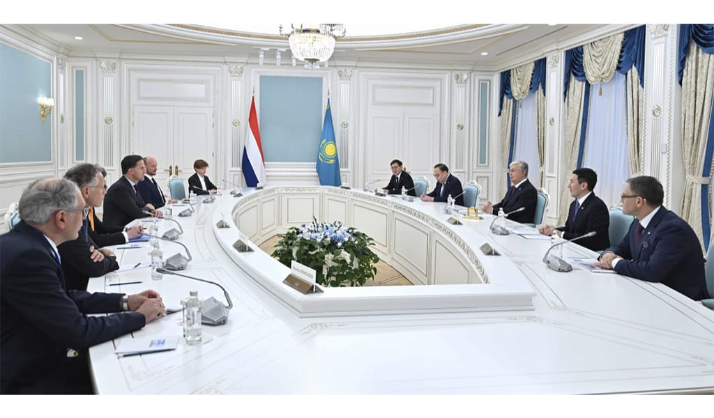 МЕМЛЕКЕТ БАСШЫСЫ НИДЕРЛАНД КОРОЛЬДІГІНІҢ ПРЕМЬЕР-МИНИСТРІМЕН КЕЗДЕСТІ