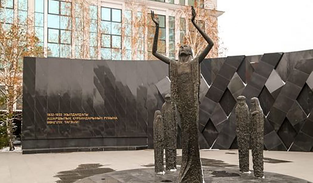 Ашаршылық пен саяси қуғын-сүргін нәубеті 