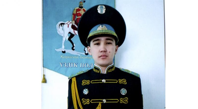 Үлгілі сарбаз