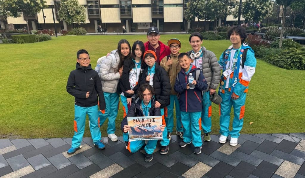 ЖАС ӨРЕНДЕР ЖАРАП ТҰР