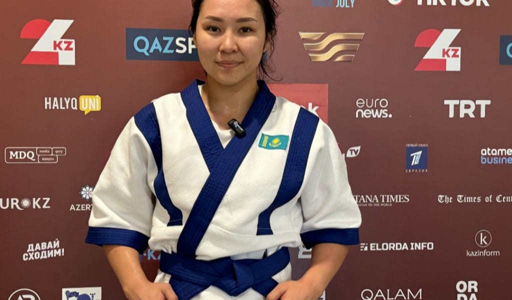 ЕКІНШІ РЕТ ЧЕМПИОН БОЛДЫ