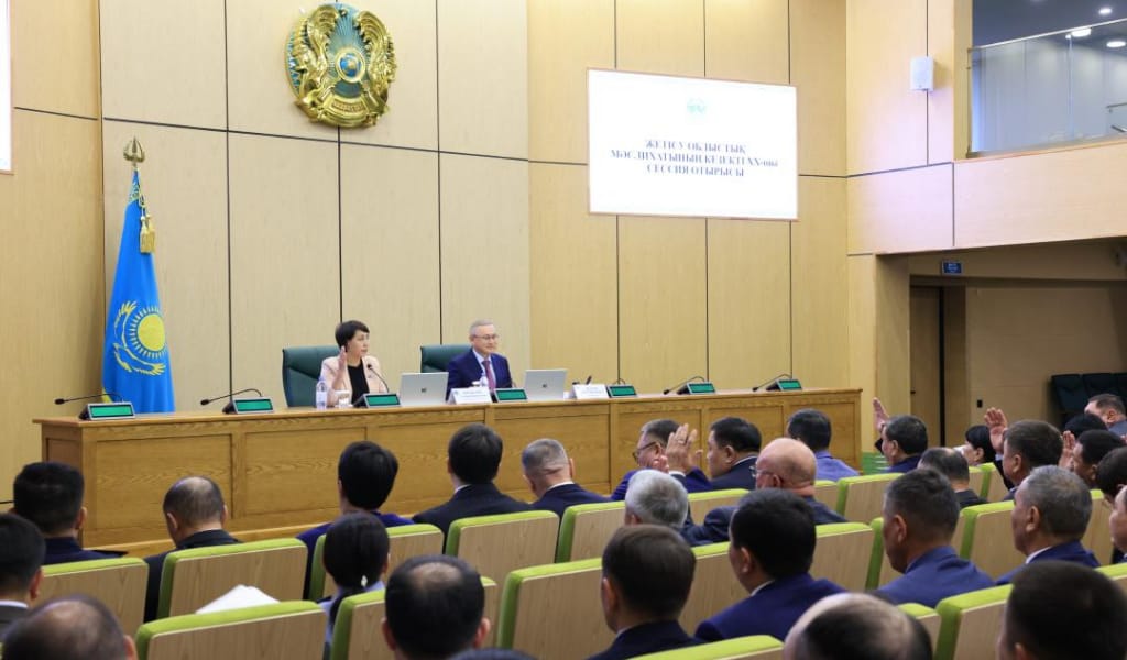 БЮДЖЕТТІҢ ЖАРТЫСЫНАН АСТАМЫ ӘЛЕУМЕТТІК САЛАҒА ЖҰМСАЛЫП ЖАТЫР