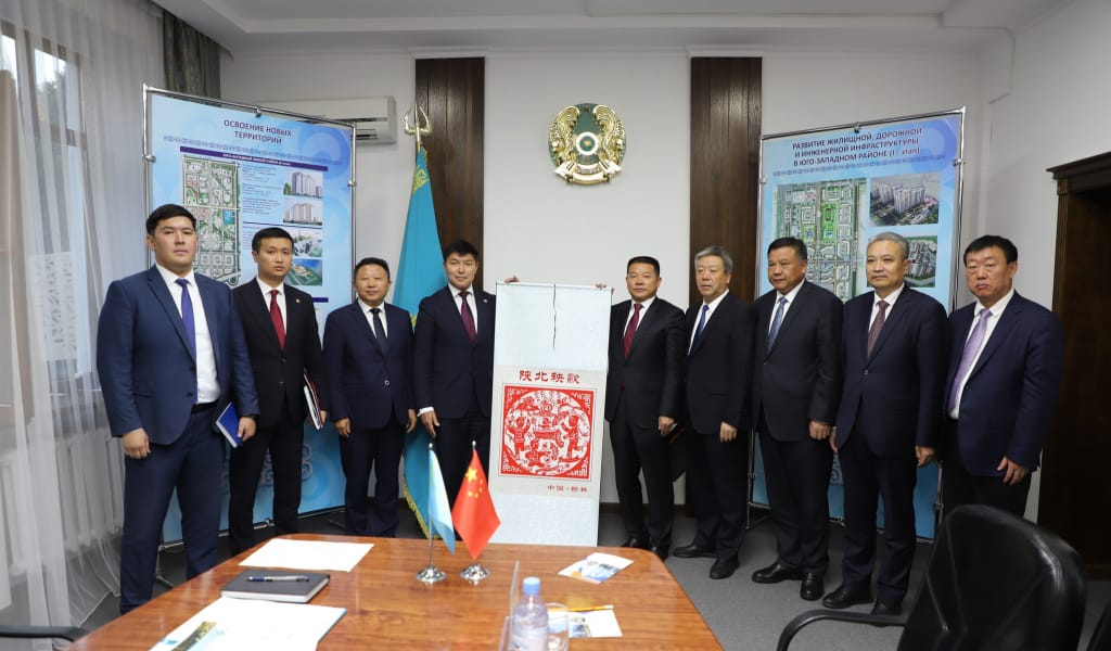 ШЭНЬСИ ӨЛКЕСІНЕН КЕЛГЕН ДЕЛЕГАЦИЯНЫ ҚАБЫЛДАДЫ