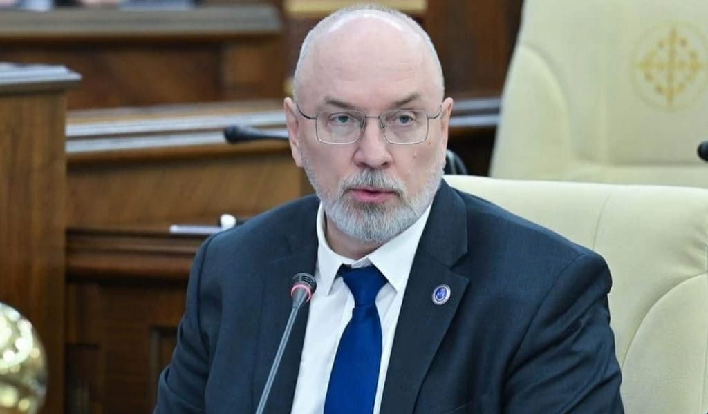 ЖОҒАРҒЫ СОТТА ЖАҢА СУДЬЯ
