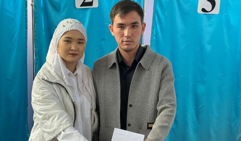 Алмалы ауылында жас отбасы дауыс берді
