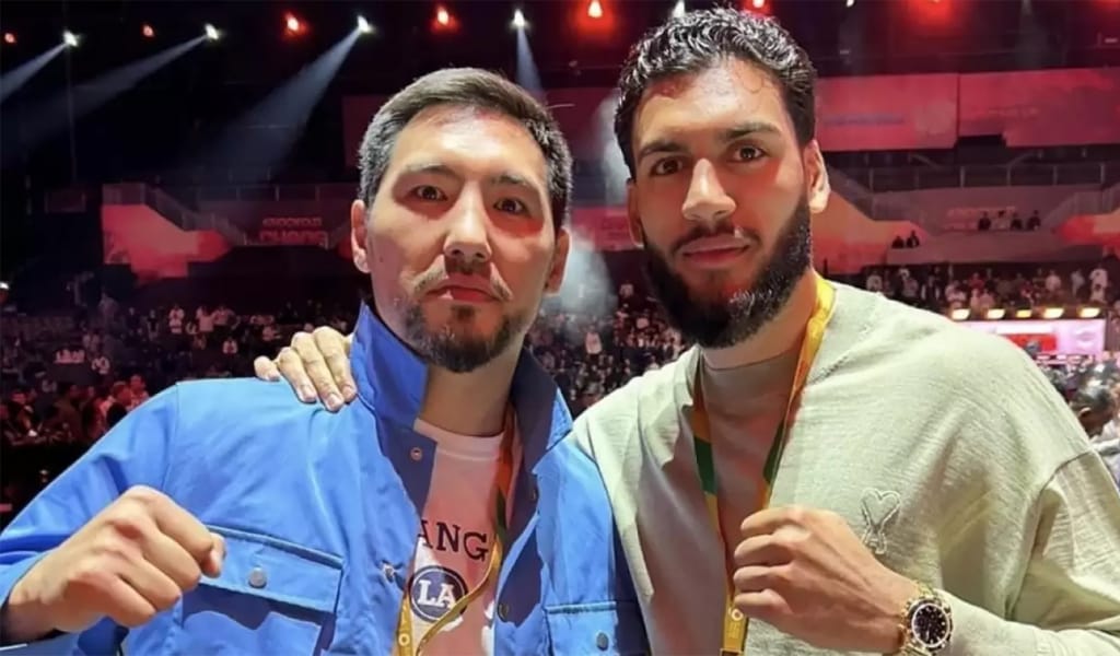 Жәнібек Әлімханұлы үш белбеуі бар боксшымен жекпе-жекке байланысты анонс жариялады