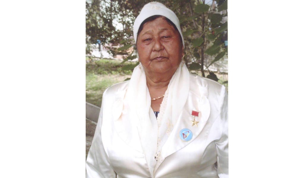 АЛТЫН ЖҰЛДЫЗ АРАЙЫ