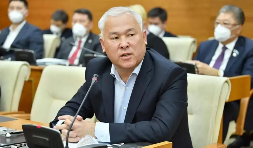 Не БАҚ өтірік жазды, не Мырзабосынов алдап отыр – депутат спорт министріне шүйлікті