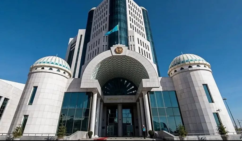 СЕНАТ РЕСПУБЛИКАЛЫҚ БЮДЖЕТ ТУРАЛЫ ЗАҢДЫ МӘЖІЛІСКЕ ҚАЙТАРДЫ