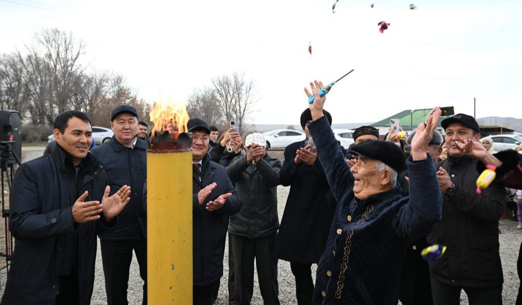 МЫҢ ТҰРҒЫНЫ БАР ЕКІ АУЫЛ ТАБИҒИ ГАЗҒА ҚОЛ ЖЕТКІЗДІ