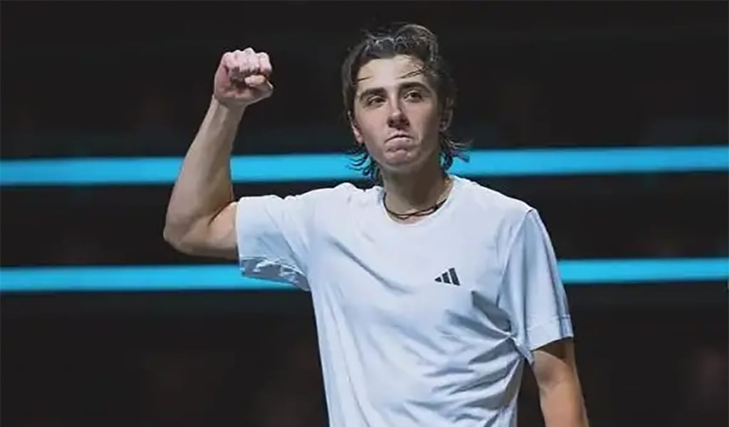 Теннистен United Cup турнирі: Александр Шевченко әлемнің 11-ракеткасын жеңді