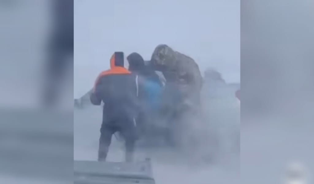 Жетісу облысында қар құрсауында қалған 11 адам құтқарылды