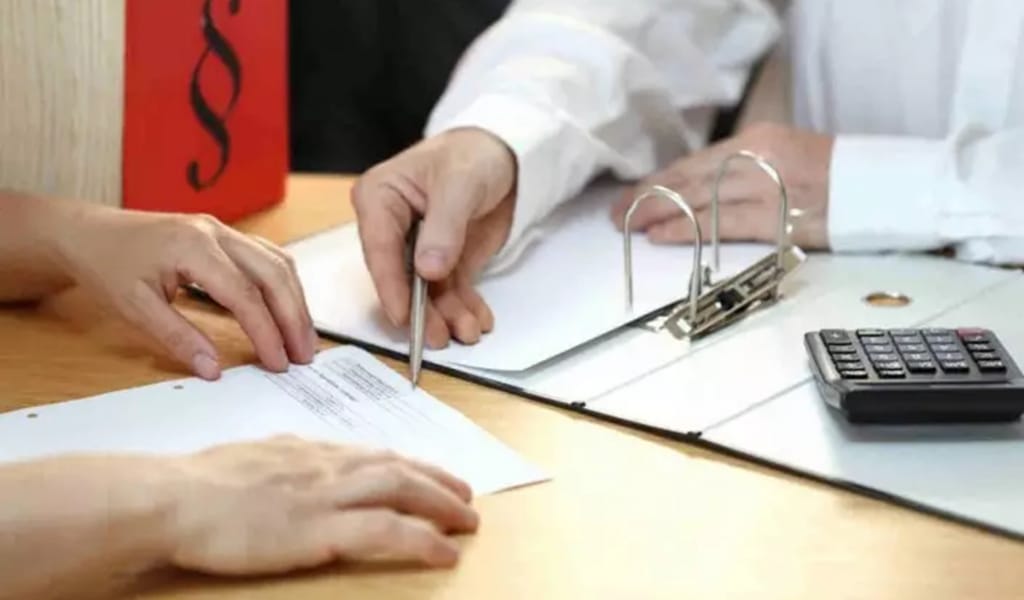 Үйді ипотекаға алған адам қайтыс болса қарызды кім өтейді?