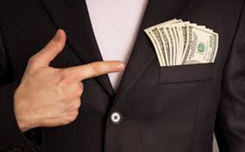 Ақшаң болса қалтаңда...