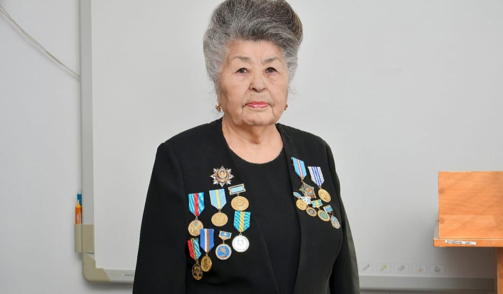 Өмірі көпке өнеге