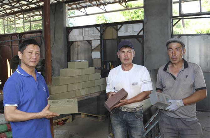 "lEGO" КІРПІШІ ШЫҒАРЫЛАДЫ