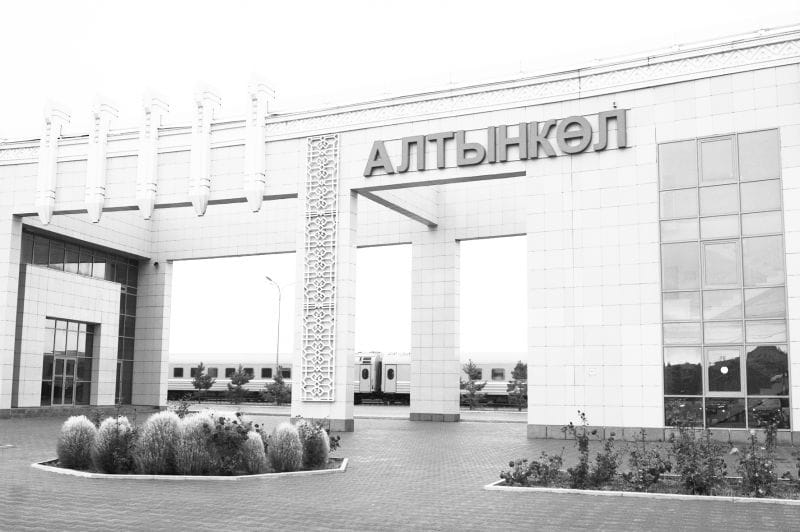 Асқар Бекбергенов: "Кеден кедергісіз жұмыс істеу үрдісіне бет бұрды"